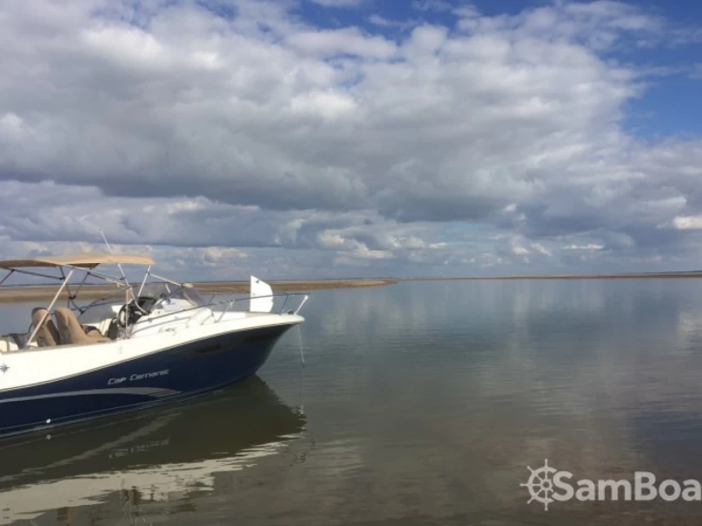 Noleggiare una Jeanneau Cap Camarat 7.5 WA a Royan
