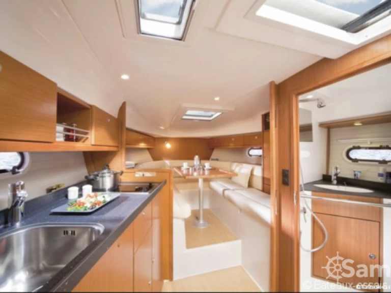 Barca a motore a noleggio a Mandelieu-la-Napoule al miglior prezzo