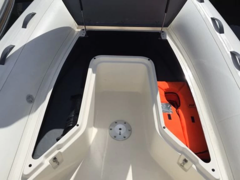 Noleggio a Saint-Georges-de-Didonne – Capelli Tempest 600 su SamBoat