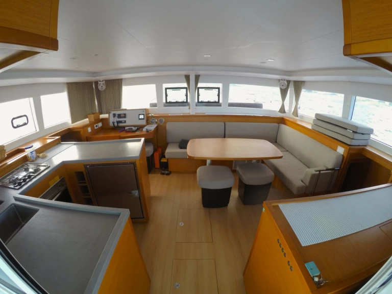 Noleggio Catamarano a Le Marin – Lagoon Lagoon 450