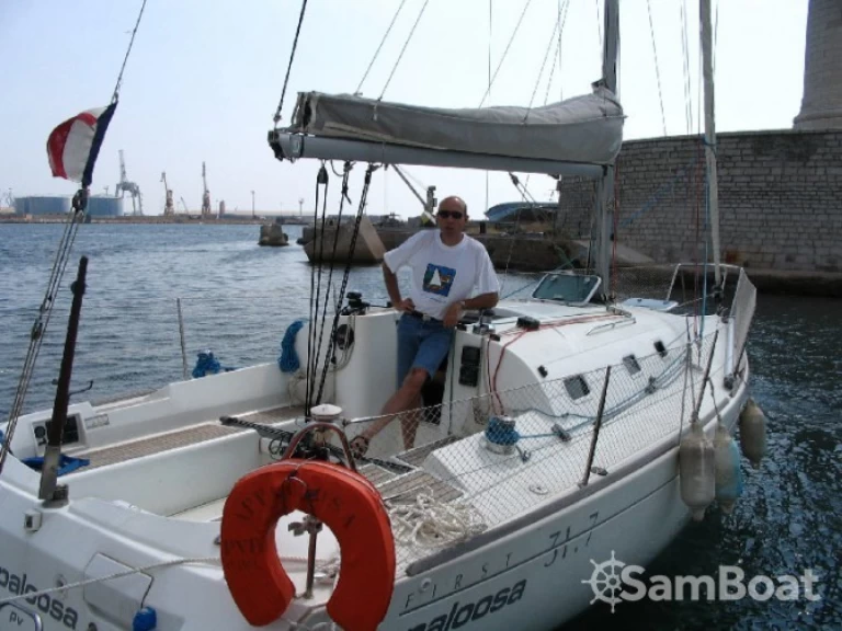 Bénéteau First 31.7 da affittare a  Mauguio