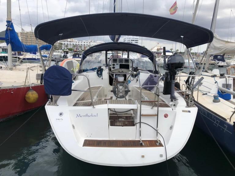 Noleggiare una Dufour Dufour 365 Grand Large a Sant Antoni de Portmany