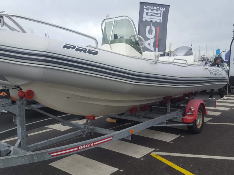 Noleggio Gommone a La Forêt-Fouesnant – Zodiac Pro Open