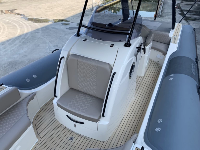 Noleggio Gommone con o senza skipper Black by 3BBB a Port Grimaud