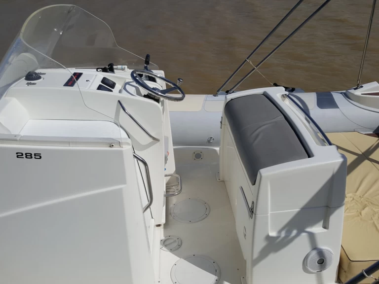 Kelt Sea Hawk 285 da affittare a  Palavas-les-Flots