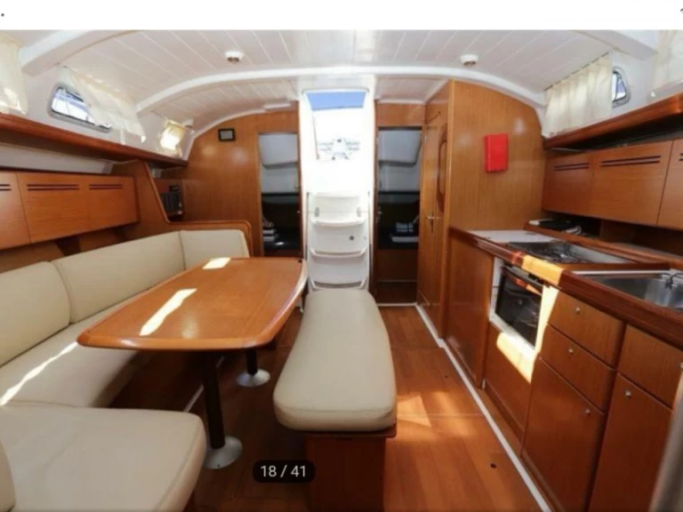 Noleggio Barca a vela a Six-Fours-les-Plages – Bénéteau Cyclades 434