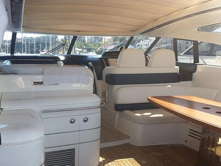 Noleggio barche Princess Princess V58 a Mahón su Samboat