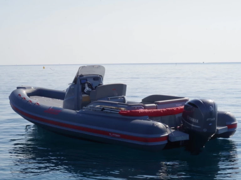 Noleggiare una Joker Boat Clubman 24 a Le Lavandou