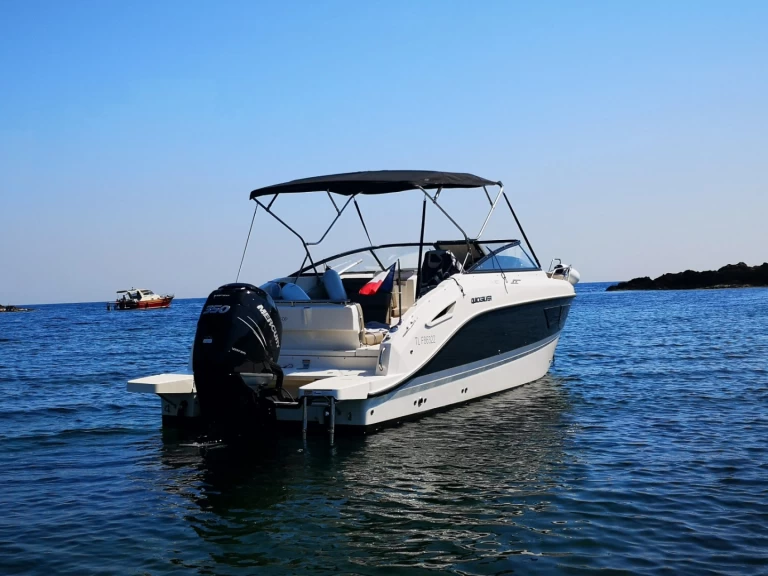Noleggio barche Quicksylver Activ 805 Cruiser a Hyères su Samboat