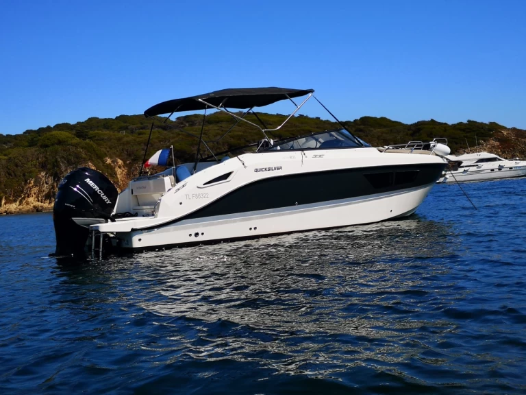 Noleggio Barca a motore con o senza skipper Quicksylver a Hyères