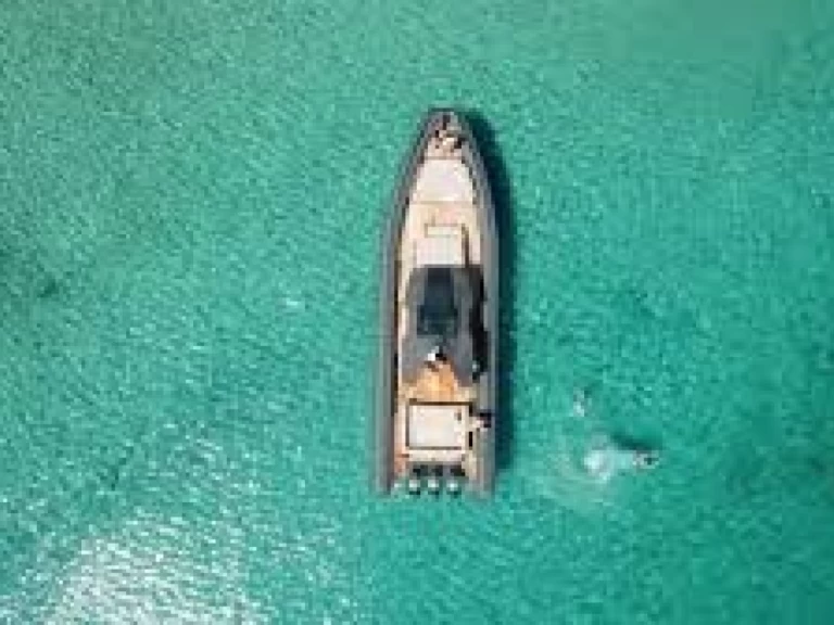 Noleggiare una Sea Water PHANTOM 500 a Mahón