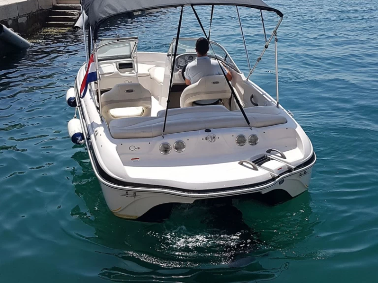 Noleggio a Parenzo (Poreč) – Tahoe Q4SSI su SamBoat