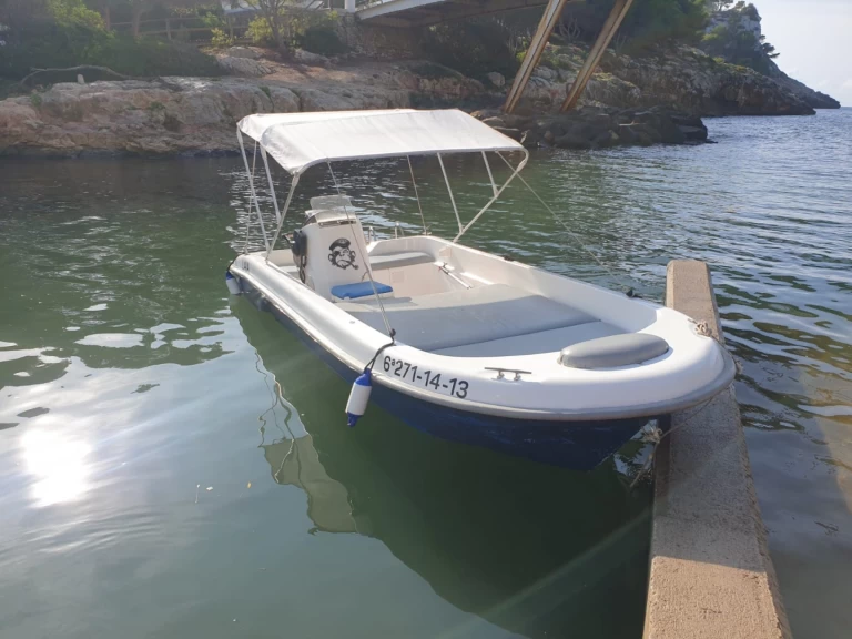 Noleggio Barca a motore a Santander – Astec 440