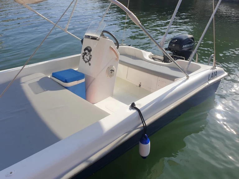 Noleggio Barca a motore Astec con patente nautica