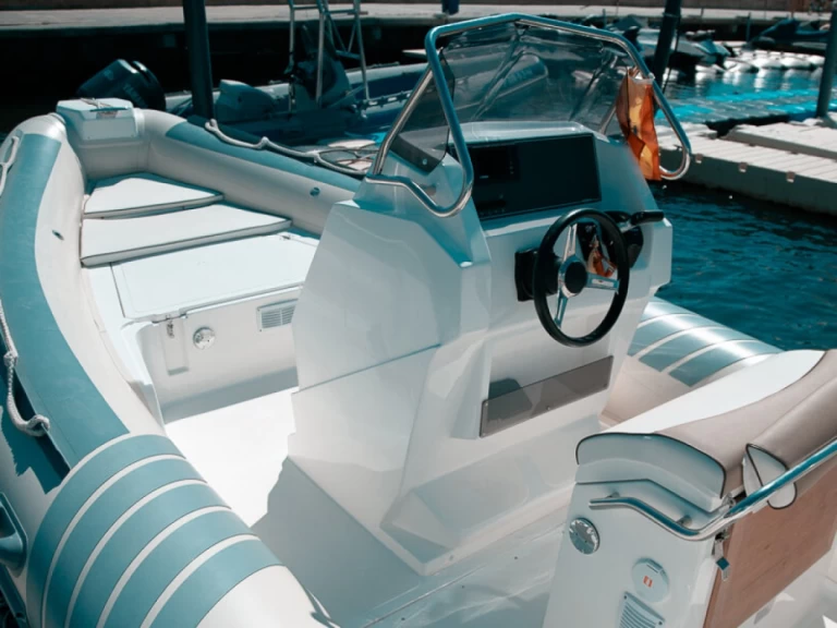 Noleggio barche Lomac Lomac 660 IN a Roses su Samboat