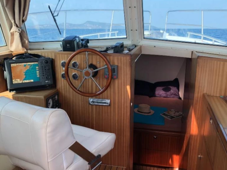Noleggio a Sari-Solenzara – Meta JMF 32 su SamBoat