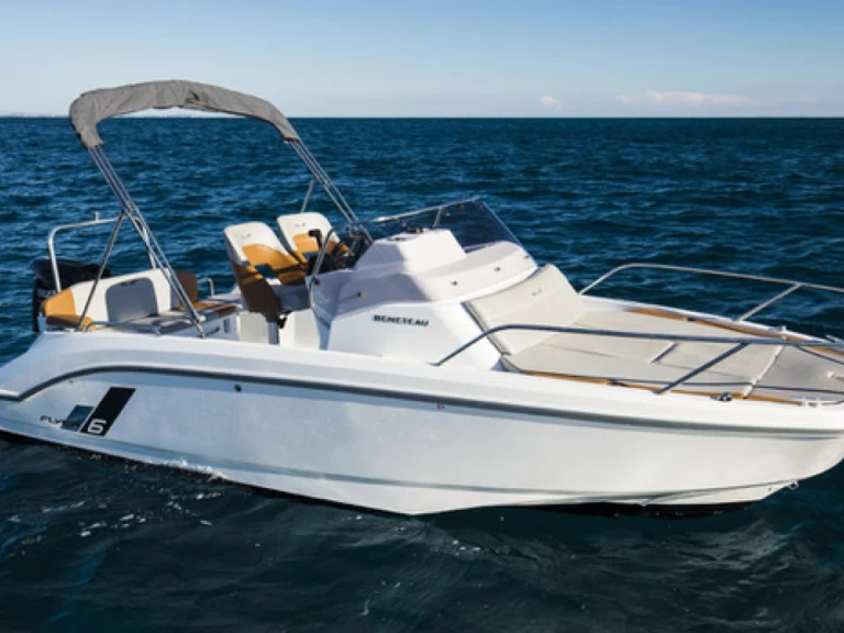 Noleggio barche Bénéteau Flyer 6 SUNdeck a Roses su Samboat