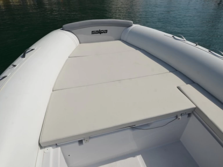 Noleggiare una Salpa Salpa Soleil 23 a Roses