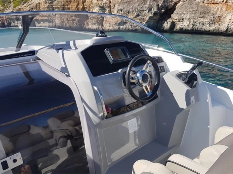 Noleggio Barca a motore con o senza skipper Jeanneau a Hyères
