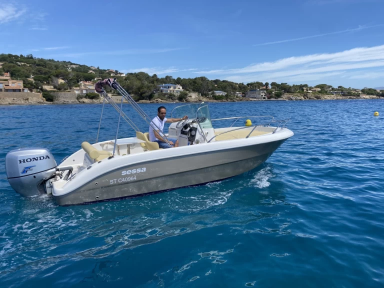 Noleggio Barca a motore Sessa Marine con patente nautica