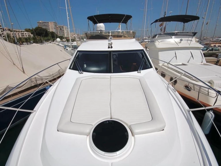 Noleggio Yacht di lusso a Cannes – Sunseeker Manhattan 52
