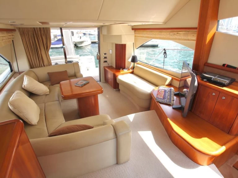 Noleggio Yacht di lusso con o senza skipper Sunseeker a Cannes