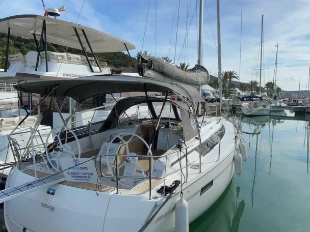 Noleggio Barca a vela con o senza skipper Bavaria a Getxo