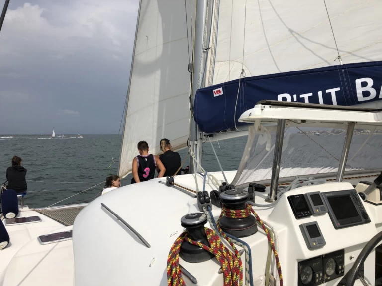 Noleggio Catamarano a Arcachon – Lagoon Lagoon 380 S2