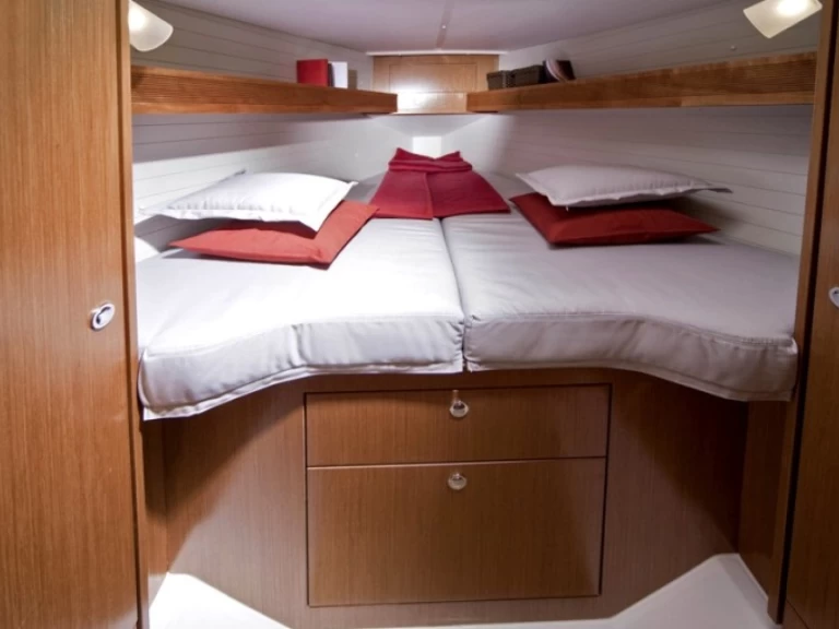 Noleggio a Trogir – Bavaria Cruiser 32 su SamBoat