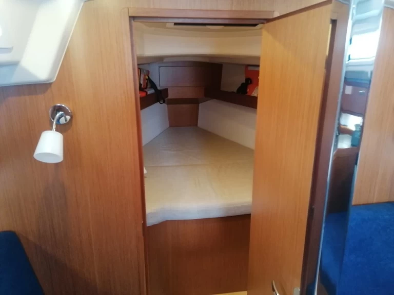 Noleggio barche Bavaria Cruiser 34 a Pola su Samboat