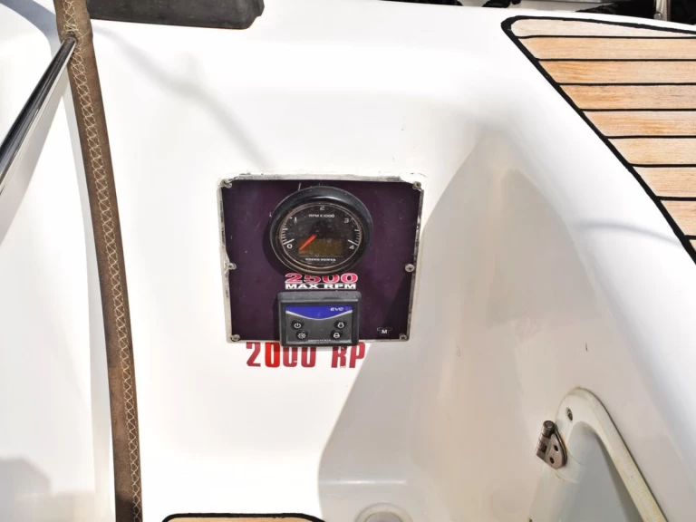 Noleggio barche Bavaria Cruiser 46 a Castelli su Samboat