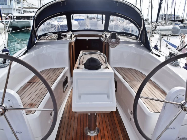 Noleggiare una Bavaria Cruiser 34 a Castelli