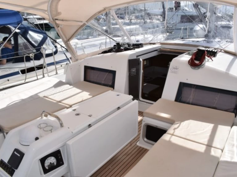 Barca a vela a noleggio a Castelli al miglior prezzo