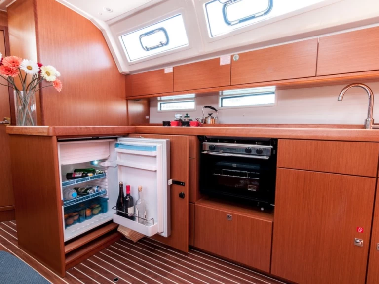 Noleggio barche Bavaria Cruiser 46 a Álimos su Samboat