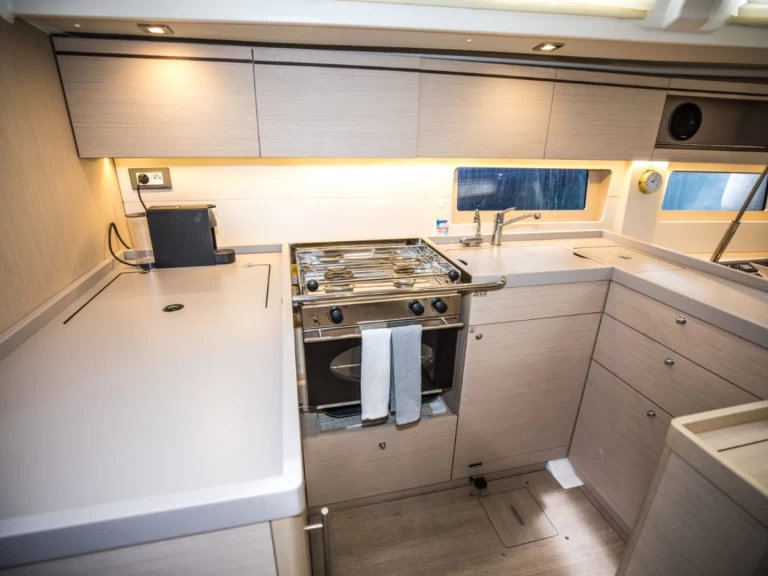 Noleggio a Álimos – Bénéteau Oceanis 51.1 su SamBoat