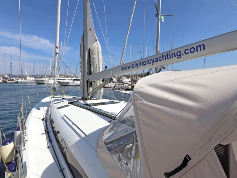 Noleggio a Lávrio – Jeanneau Sun Odyssey 490 su SamBoat