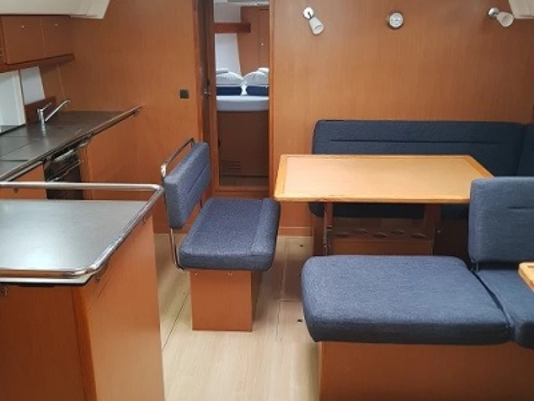 Noleggio a Trogir – Bavaria Cruiser 45 su SamBoat