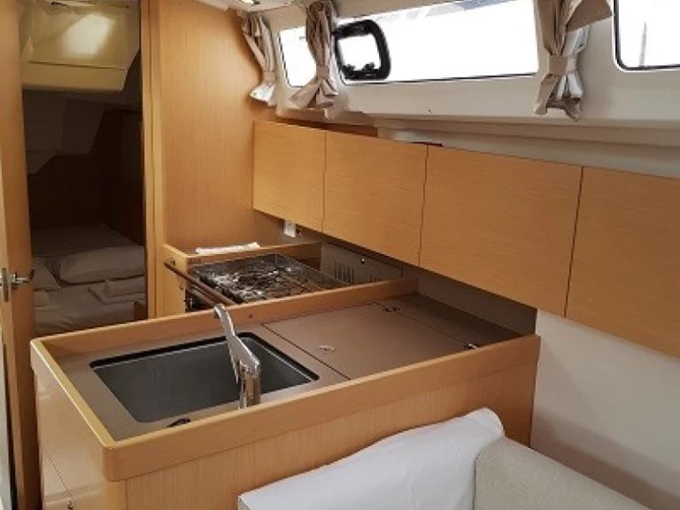 Noleggio Barca a vela a Trogir – Bénéteau Oceanis 35.1