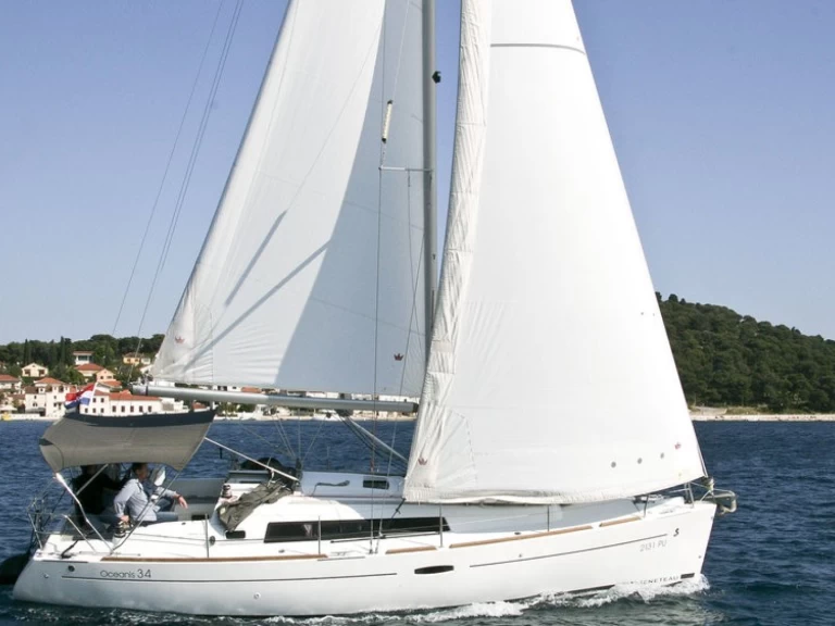 Noleggio a Pola – Bénéteau Oceanis 34.2 su SamBoat
