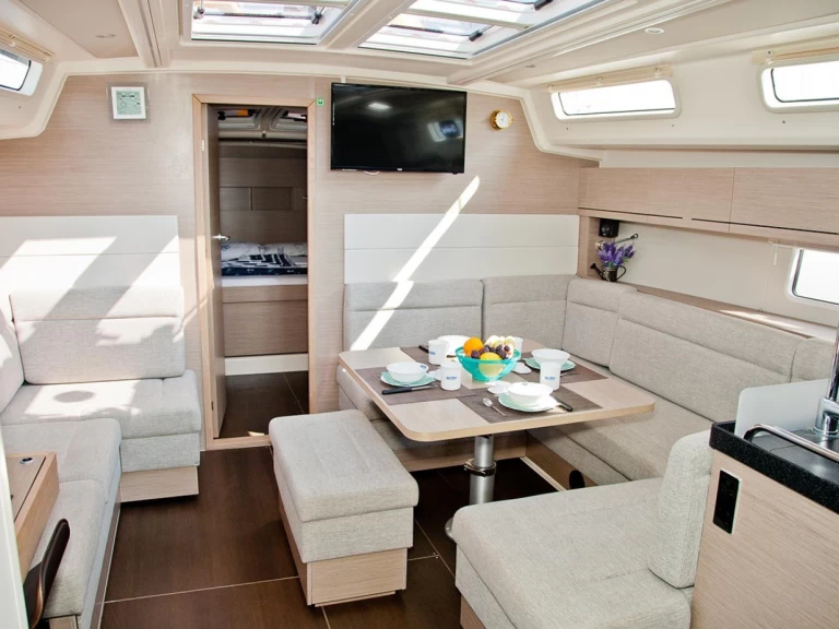 Noleggio barche Hanse Hanse 458 a Pola su Samboat