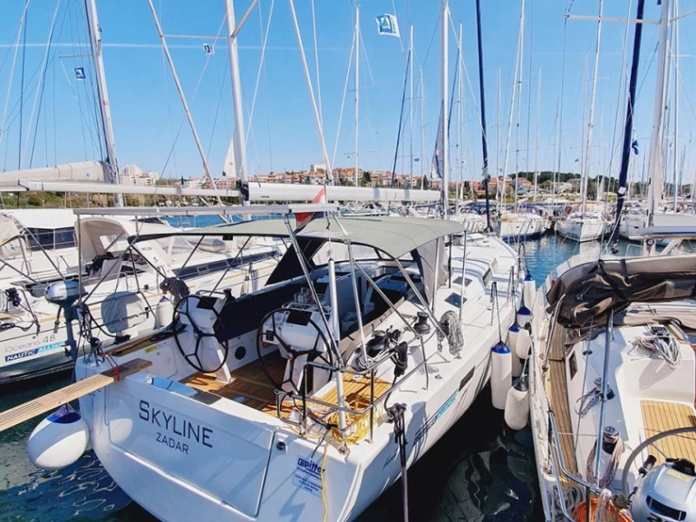 Noleggiare una Hanse Hanse 505 a Pola