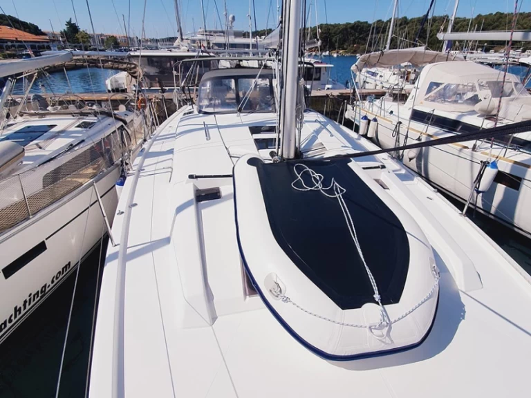Noleggio barche Pola economico Hanse 505
