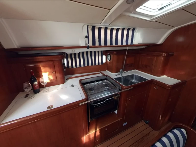 Noleggio Barca a vela Bénéteau con patente nautica