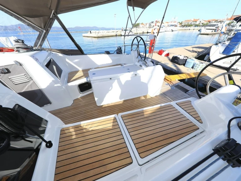 Noleggio Barca a vela a Zara – Jeanneau Sun Odyssey 410
