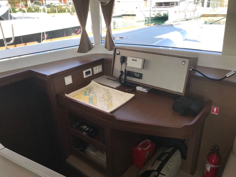 Noleggiare una Lagoon Lagoon 450 F a Castelli