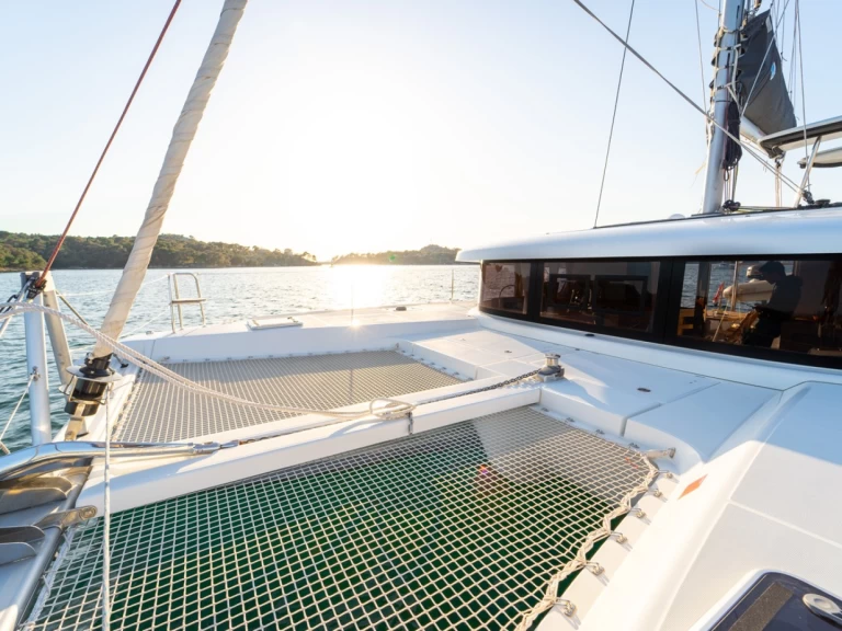 Noleggio Catamarano a Sebenico – Lagoon Lagoon 42