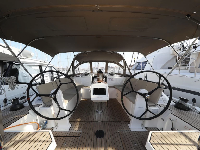 Noleggiare una Bavaria Bavaria C42 a Zaravecchia (Biograd)