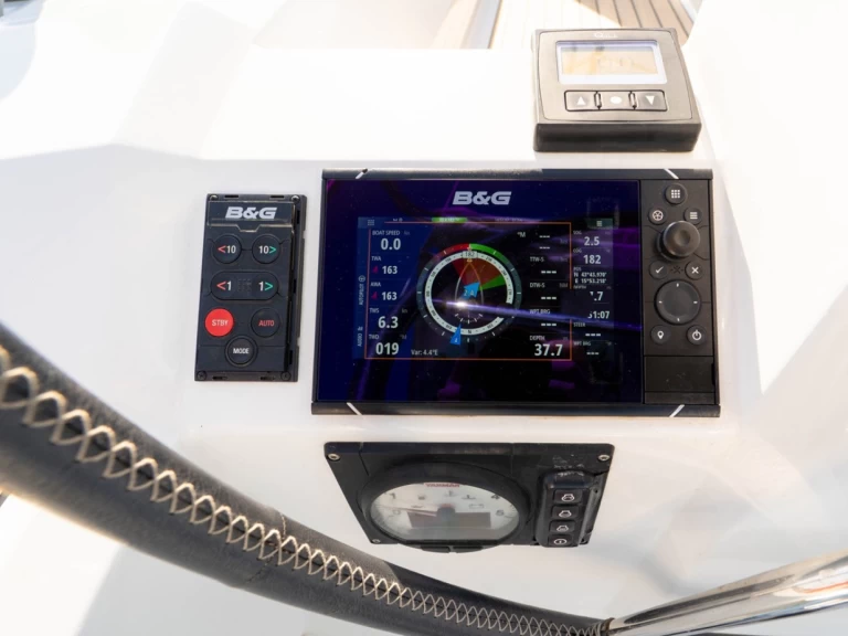 Barca a vela a noleggio a Sebenico al miglior prezzo