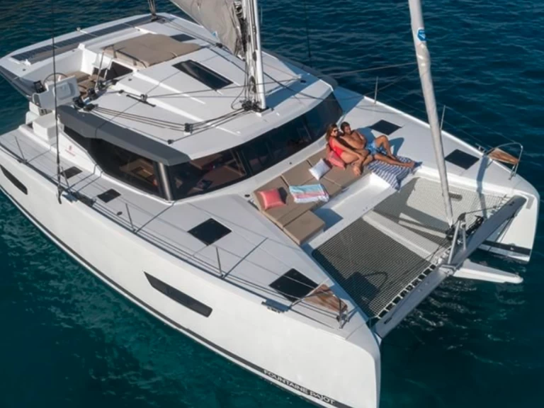 Noleggio Catamarano con o senza skipper Fountaine Pajot a Ajaccio