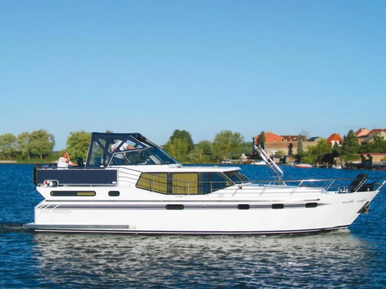 Noleggio Houseboat Vacance con patente nautica